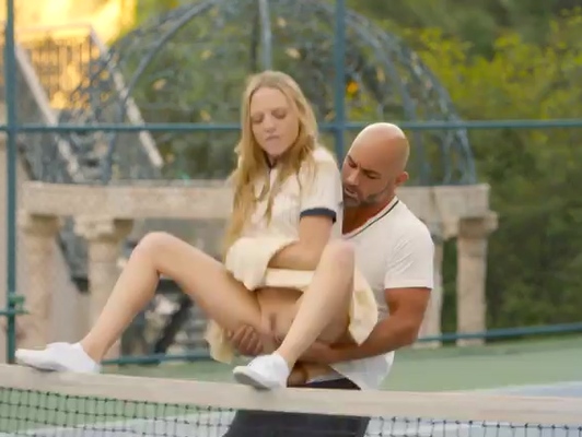Imagen Deportista quiere sexo antes de jugar tenis