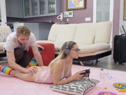 Imagen Sexo mientras su chica juega la playstation